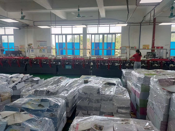 生產(chǎn)車(chē)間